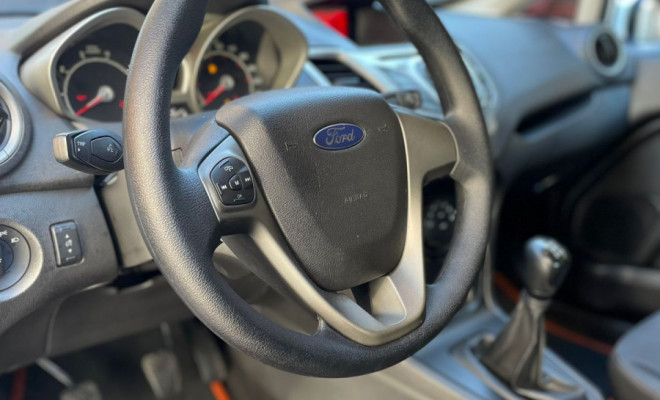 Ford Fiesta SE 1.6  2012 Flex  Potente  e com ótimo custo beneficio-7