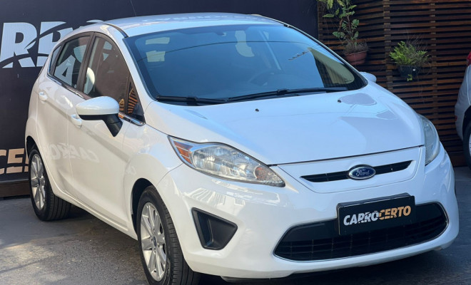 Ford Fiesta SE 1.6  2012 Flex  Potente  e com ótimo custo beneficio-1