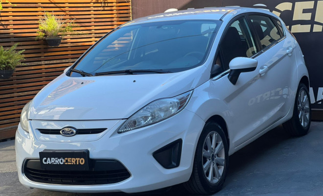 Ford Fiesta SE 1.6  2012 Flex  Potente  e com ótimo custo beneficio-0