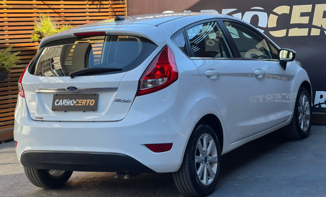Ford Fiesta SE 1.6  2012 Flex  Potente  e com ótimo custo beneficio-2