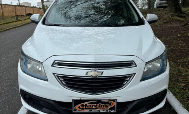 GM - Chevrolet ONIX HATCH LT 1.0 8V FlexPower 4p 2013 Flex-2