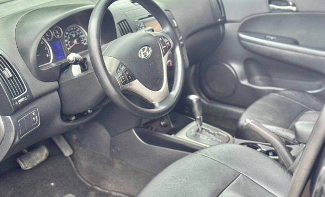 Hyundai i30 2.0 16V 145cv 5p Aut. 2010 Gasolina-5