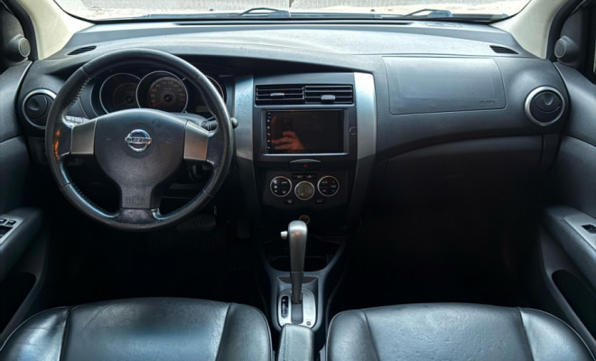 Nissan LIVINA X-GEAR SL/X-GEAR 1.8 Flex F. Aut. 2012 Flex-6
