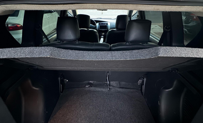 Nissan LIVINA X-GEAR SL/X-GEAR 1.8 Flex F. Aut. 2012 Flex-12