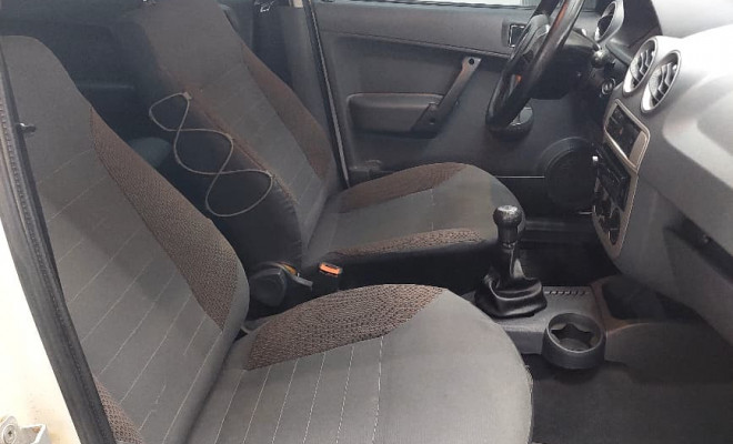 VW - VolksWagen Gol 1.6 Mi Power Total Flex 8V 4p 2009 Flex-9