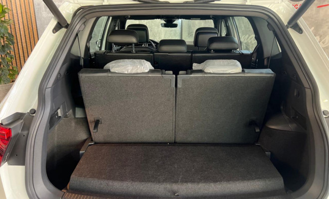 VW - VolksWagen TIGUAN Allspac R-Line 350 TSI 2.0 4x4 2021 Flex-17
