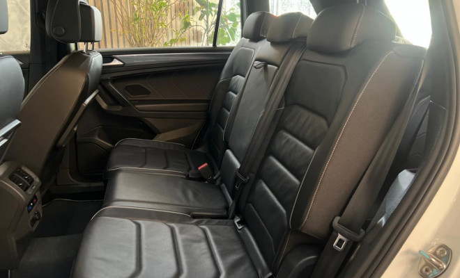VW - VolksWagen TIGUAN Allspac R-Line 350 TSI 2.0 4x4 2021 Flex-8
