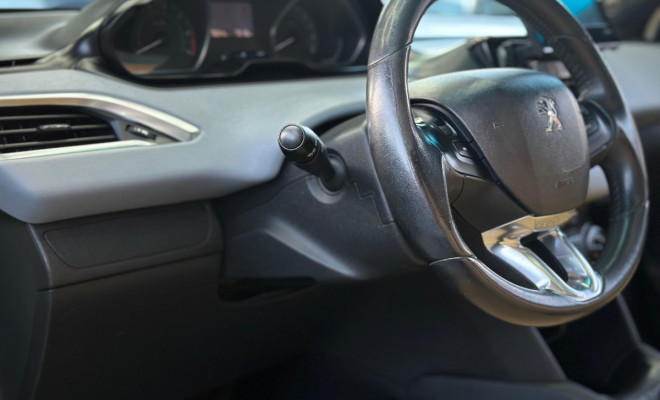 Peugeot 208 Allure 1.5 Flex 8V 5p 2014 Flex-4