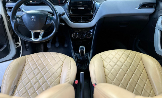 Peugeot 208 Allure 1.5 Flex 8V 5p 2014 Flex-12