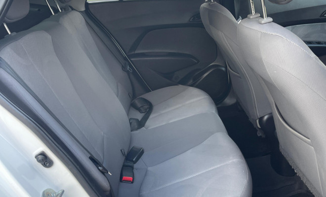 HB20S C.Plus 1.0 2015-7