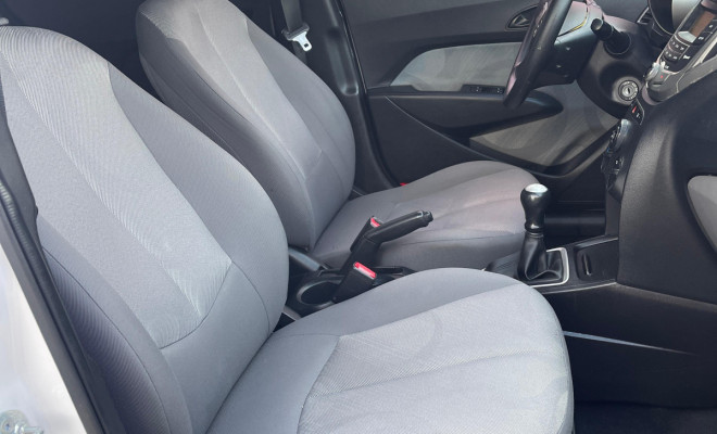 HB20S C.Plus 1.0 2015-8