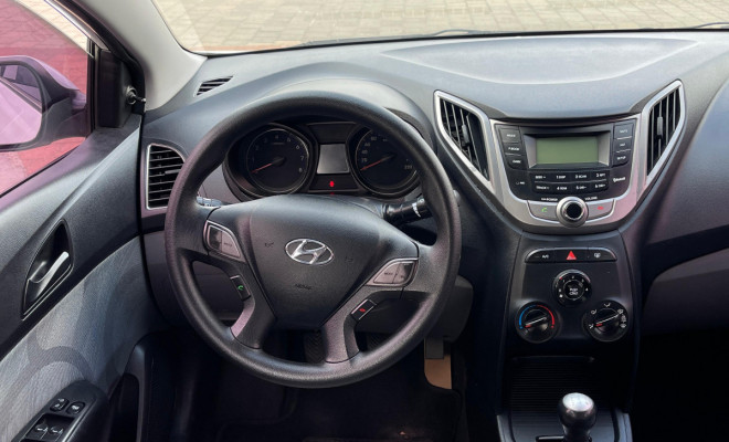 HB20S C.Plus 1.0 2015-5