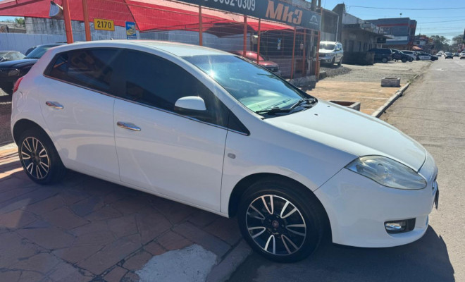 Fiat Bravo ESSENCE Dualogic 1.8 Flex 16V 5p 2013 Flex