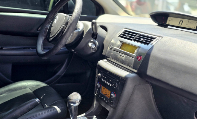 Citroën C4 PAL.Excl/Excl(Tech.) 2.0/2.0 Flex Aut 2011 Flex-2