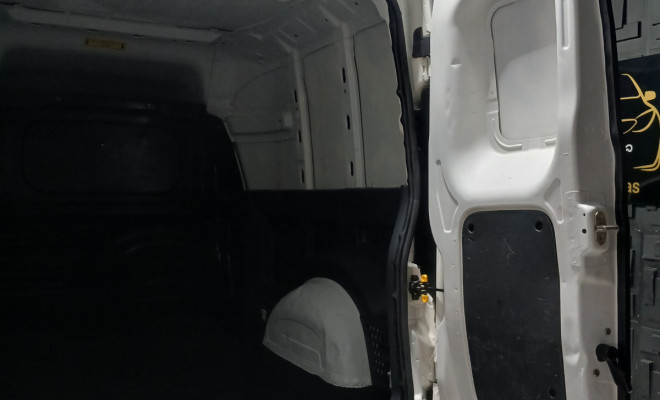 Fiat Fiorino Furgão Work. HARD 1.4 Flex 8V 2p 2020 Flex-10