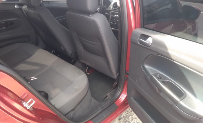 VW - VolksWagen VOYAGE TREND 1.6 Mi Total Flex 8V 4p 2013 Flex-4