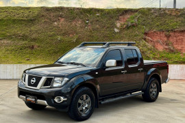 FRONTIER SV ATTACK 2.5 CD 4x4 Mec. 2016 Diesel – Força, robustez e confiabilidade em cada detalhe!