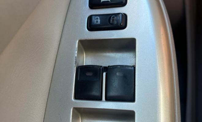 Toyota Corolla XEi 1.8/1.8 Flex 16V Mec. 2010 Flex-17