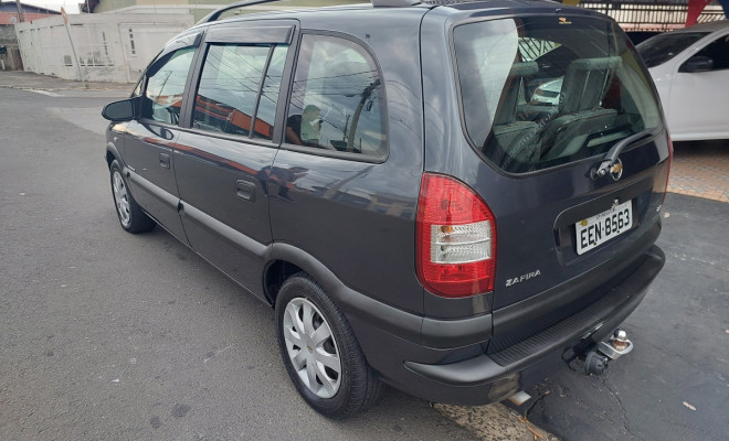 GM - Chevrolet Zafira Expres. 2.0 MPFI FlexPower 5p Aut 2009 Flex-5