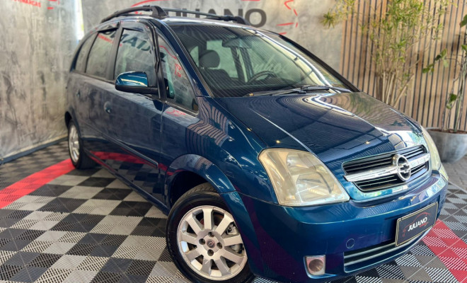 GM - Chevrolet Meriva 1.8/ CD 1.8 MPFI 8V 102cv 5p 2003 Gasolina