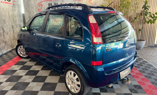 GM - Chevrolet Meriva 1.8/ CD 1.8 MPFI 8V 102cv 5p 2003 Gasolina-2