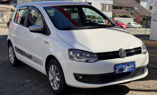 VW - VolksWagen Fox Rock in Rio 1.6 Mi Total Flex 8V 5p 2013 Flex-1