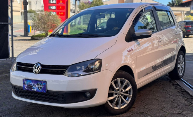 VW - VolksWagen Fox Rock in Rio 1.6 Mi Total Flex 8V 5p 2013 Flex