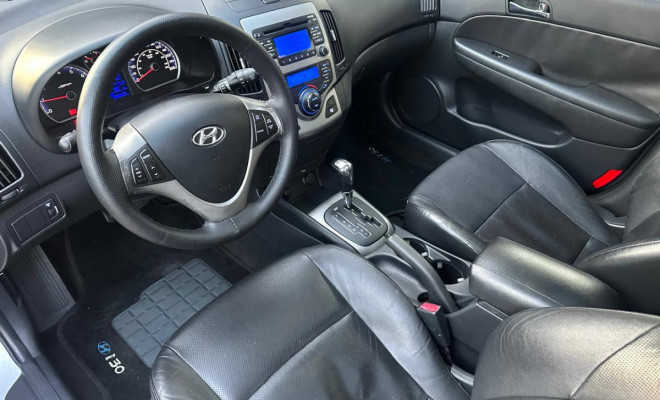 Hyundai i30 2.0 16V 145cv 5p Aut. 2011 Gasolina-7