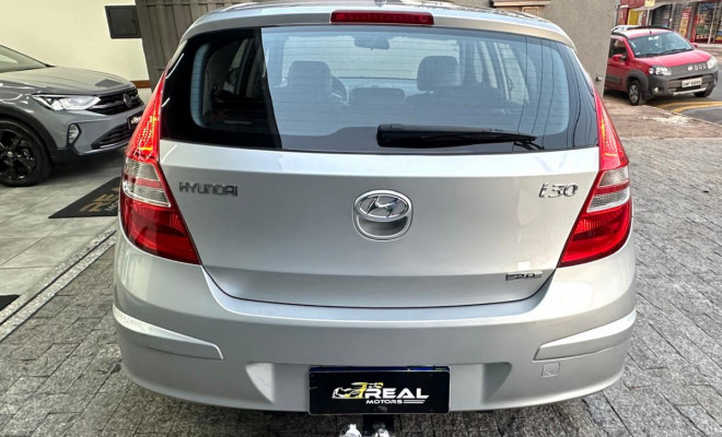 Hyundai i30 2.0 16V 145cv 5p Aut. 2011 Gasolina-12