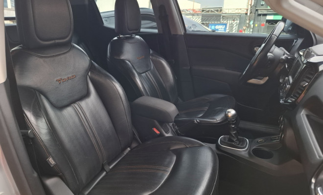 Fiat Toro Freedom 2.0 16V 4x2 TB Diesel Mec. 2017 Diesel-9