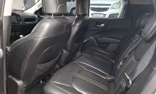 Fiat Toro Freedom 2.0 16V 4x2 TB Diesel Mec. 2017 Diesel-11