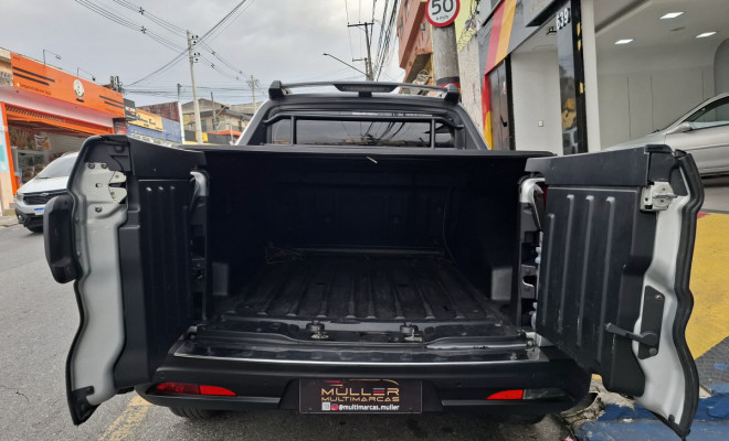 Fiat Toro Freedom 2.0 16V 4x2 TB Diesel Mec. 2017 Diesel-6