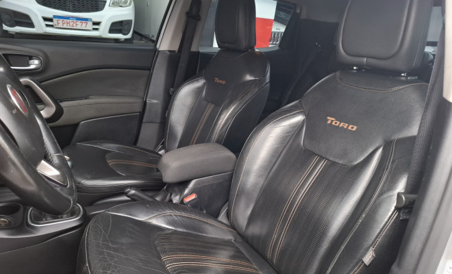 Fiat Toro Freedom 2.0 16V 4x2 TB Diesel Mec. 2017 Diesel-13