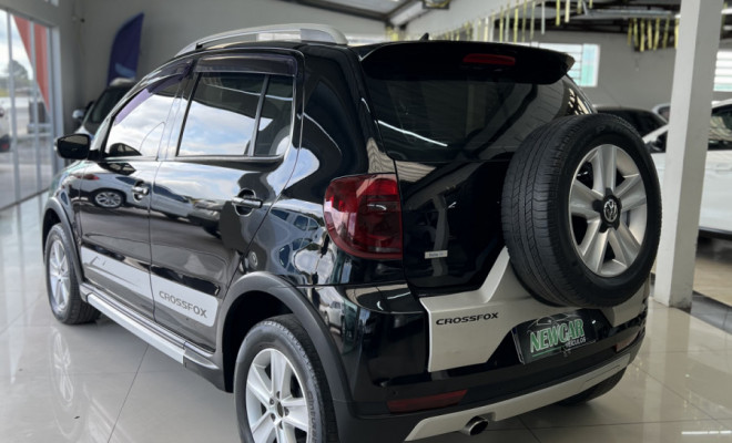 VW - VolksWagen CROSSFOX 1.6 Mi Total Flex 8V 5p 2011 Flex-6