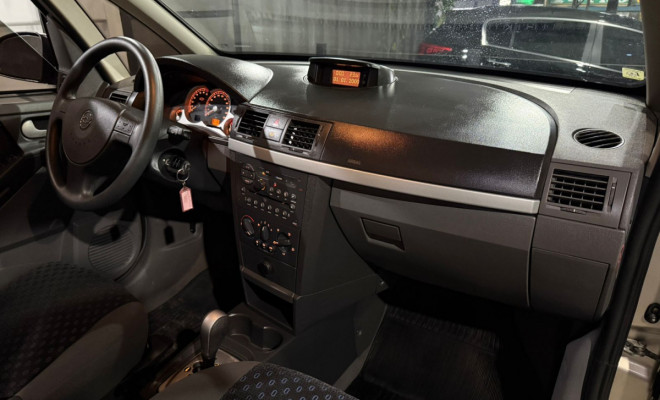 GM - Chevrolet Meriva Prem.EASYTRONIC 1.8 FlexPower 5p 2012 Flex-9