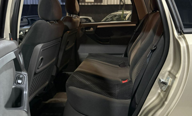 GM - Chevrolet Meriva Prem.EASYTRONIC 1.8 FlexPower 5p 2012 Flex-8