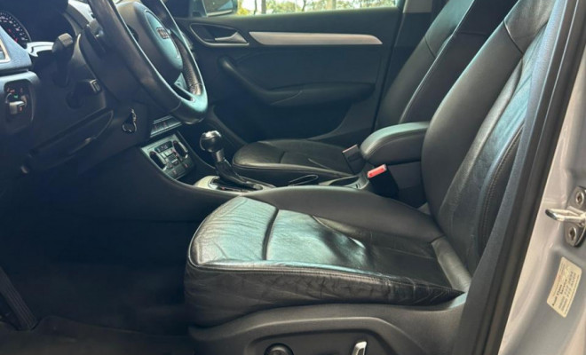 Audi Q3 1.4 TFSI/TFSI Flex S-tronic 5p 2016 Gasolina-14