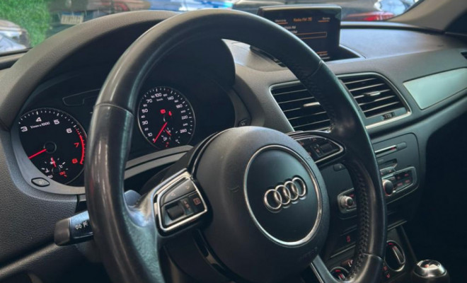 Audi Q3 1.4 TFSI/TFSI Flex S-tronic 5p 2016 Gasolina-10