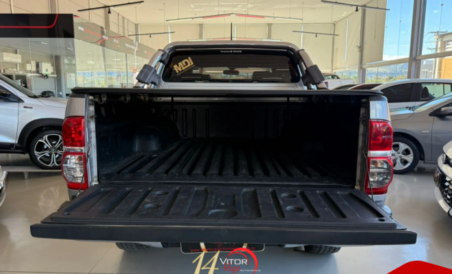 Toyota Hilux CD SRV D4-D 4x4 3.0 TDI Diesel Aut 2015 Diesel-1