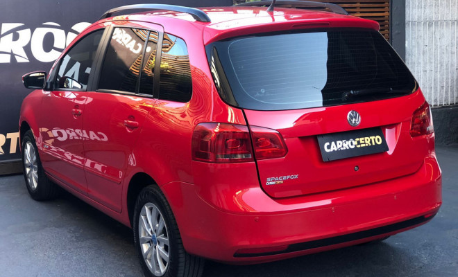 VW - VolksWagen SPACEFOX 1.6  2013 Flex  ótimo carro para FAMILIA-3