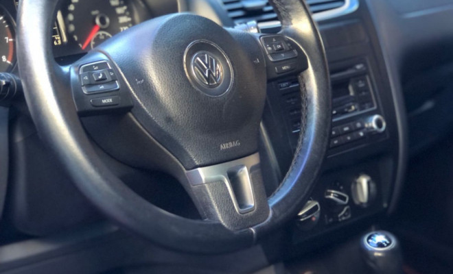 VW - VolksWagen SPACEFOX 1.6  2013 Flex  ótimo carro para FAMILIA-7
