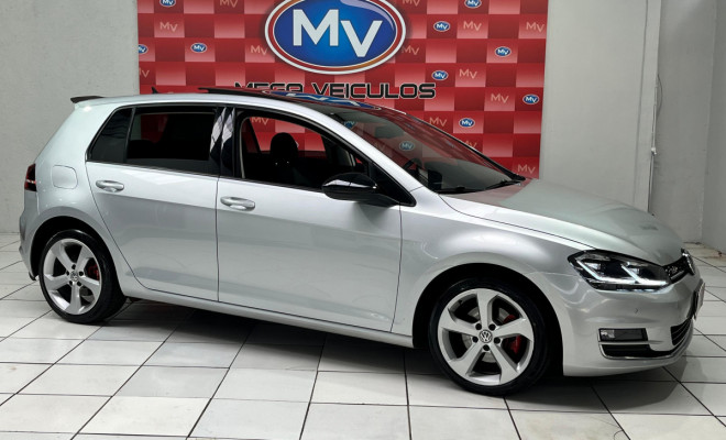 VW - VolksWagen Golf Highline 1.4 TSI 140cv Aut. 2015 Flex