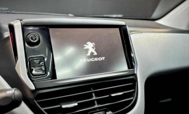 Peugeot 208 Allure 1.5 Flex 8V 5p 2014 Flex-11