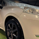 Peugeot 208 Allure 1.5 Flex 8V 5p 2014 Flex-4