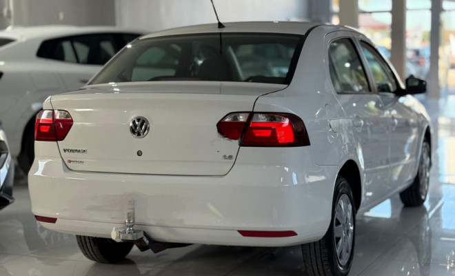 VW - VolksWagen VOYAGE 1.6/1.6 City  Mi Total Flex 8V 4p 2013 Flex-2