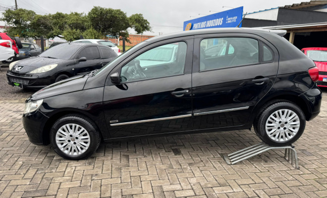VW - VolksWagen Gol (novo) 1.0 Mi Total Flex 8V 4p 2010 Flex-16