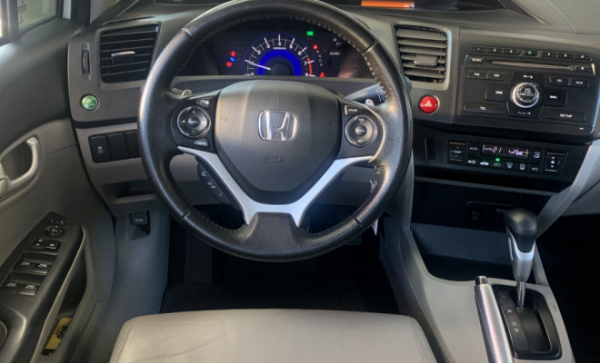 Honda Civic Sedan LXR 2.0 Flexone 16V Aut. 4p 2016 Flex-6