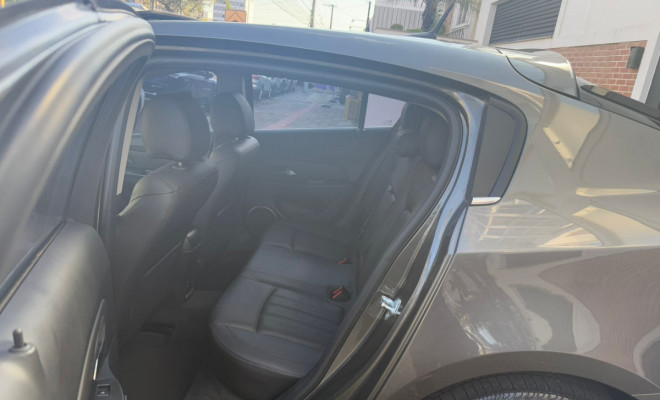 GM - Chevrolet CRUZE HB Sport LTZ 1.8 16V FlexP. 5p Aut 2014 Flex-7