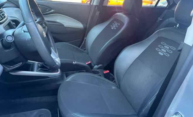 GM - Chevrolet ONIX HATCH LT 1.4 8V FlexPower 5p Mec. 2019 Flex-8