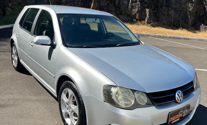 VW - VolksWagen Golf 1.6 Mi Total Flex 8V 4p 2008 Flex